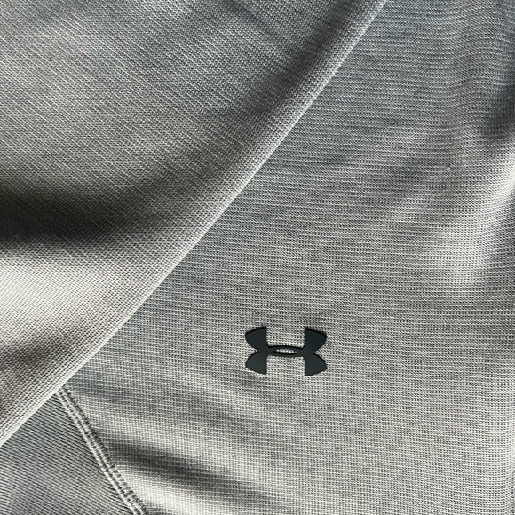 Under Armour 1/4 zip cold gear pullover - Picture 8 of 8